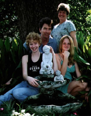 familycropped.jpg